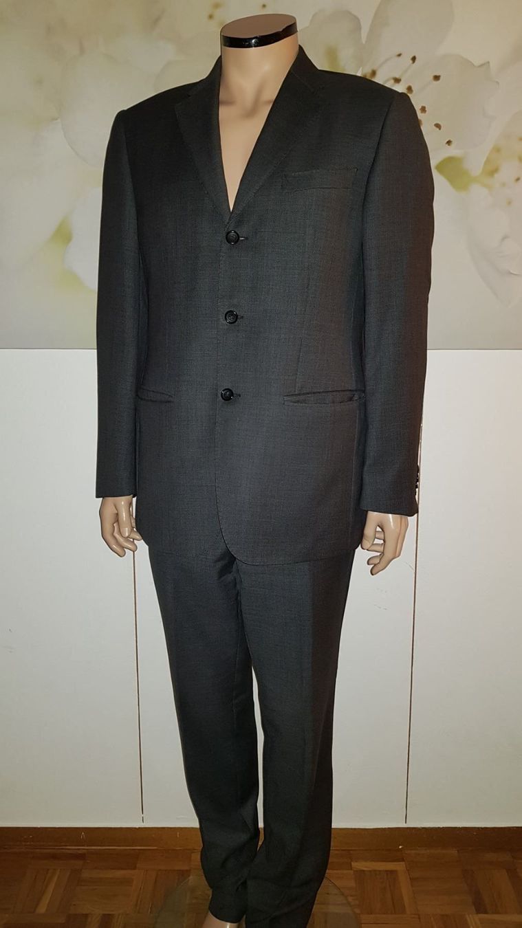 Valentino Anzüge: VALENTINO Costume / Anzug taille / Grosse 52 – Gebraucht aus Cossonay-ville von Super-Price-Quality 3