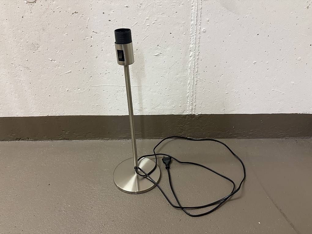 Lampes: Tischlampenständer silber – D'occasion à birr par vde_6522 1