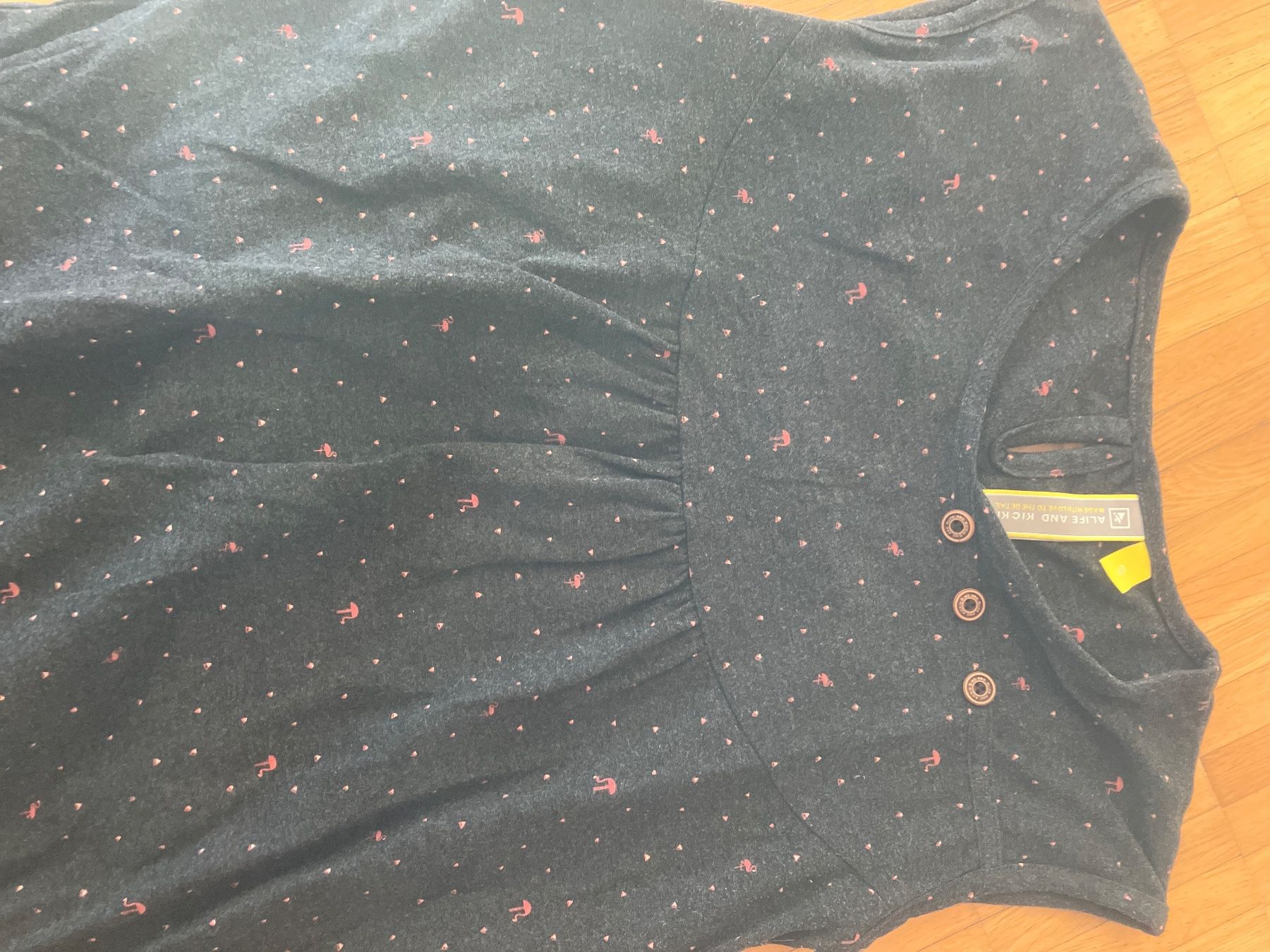 T-shirt: Damen Shirt Alive and Kic Kin – Nuovo (secondo la descrizione) da Steffisburg venduto da muggenstutz31 2