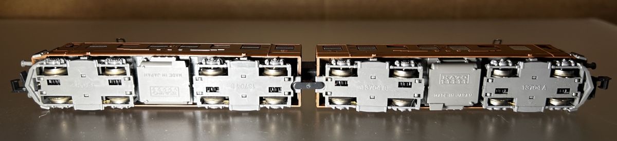 Kato Modelleisenbahnen: Kato BLS Ae 8/8 Muni – Gebraucht aus Salvenach von Ricardo3280 3