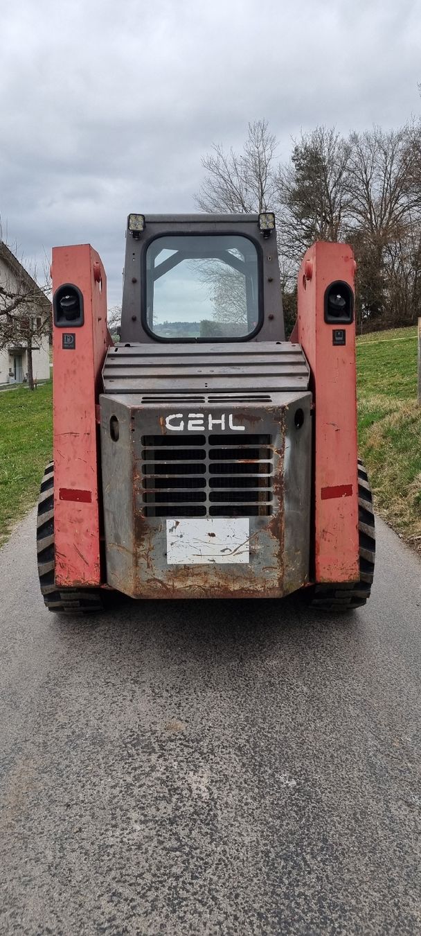 Gehl Caricatori: Gehl 4625 Kompaktlader/ Hoflader – Usato da Kirchlindach venduto da BR3043 2