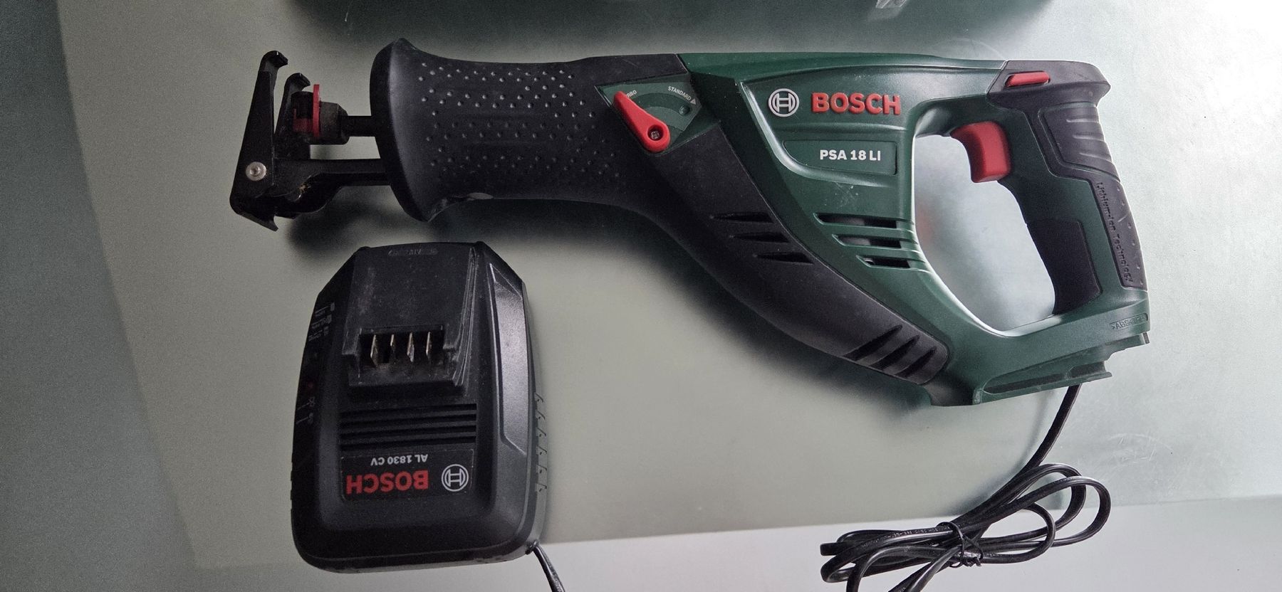 Busch Alle Maschinen: BOSCH PSA 18 LI Akku-Säbelsäge – Gebraucht aus Huttwil von ser_gn9l 3