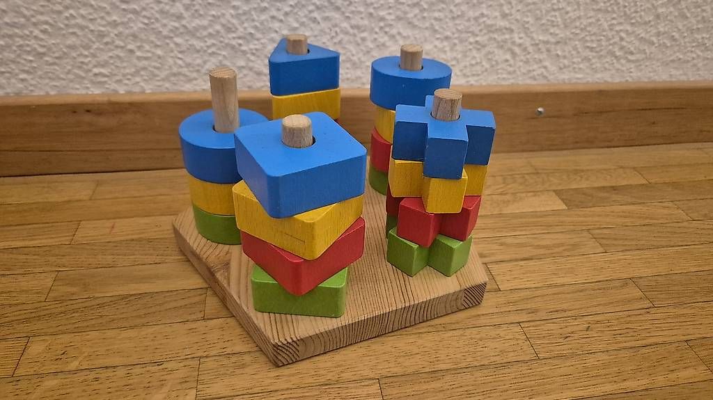 Eichhorn Giocattoli: Eichhorn Steckspiel – Usato da Zürich venduto da bobitoesch
