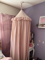 Himmelbett Baldachin Rosa mit Rüschen Kinderzimmer Deko