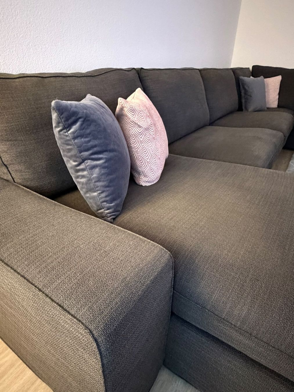 Ikea Divani: Ikea Sofa/Wohnlandschaft – Usato da Regensdorf venduto da sai_9cl2 2