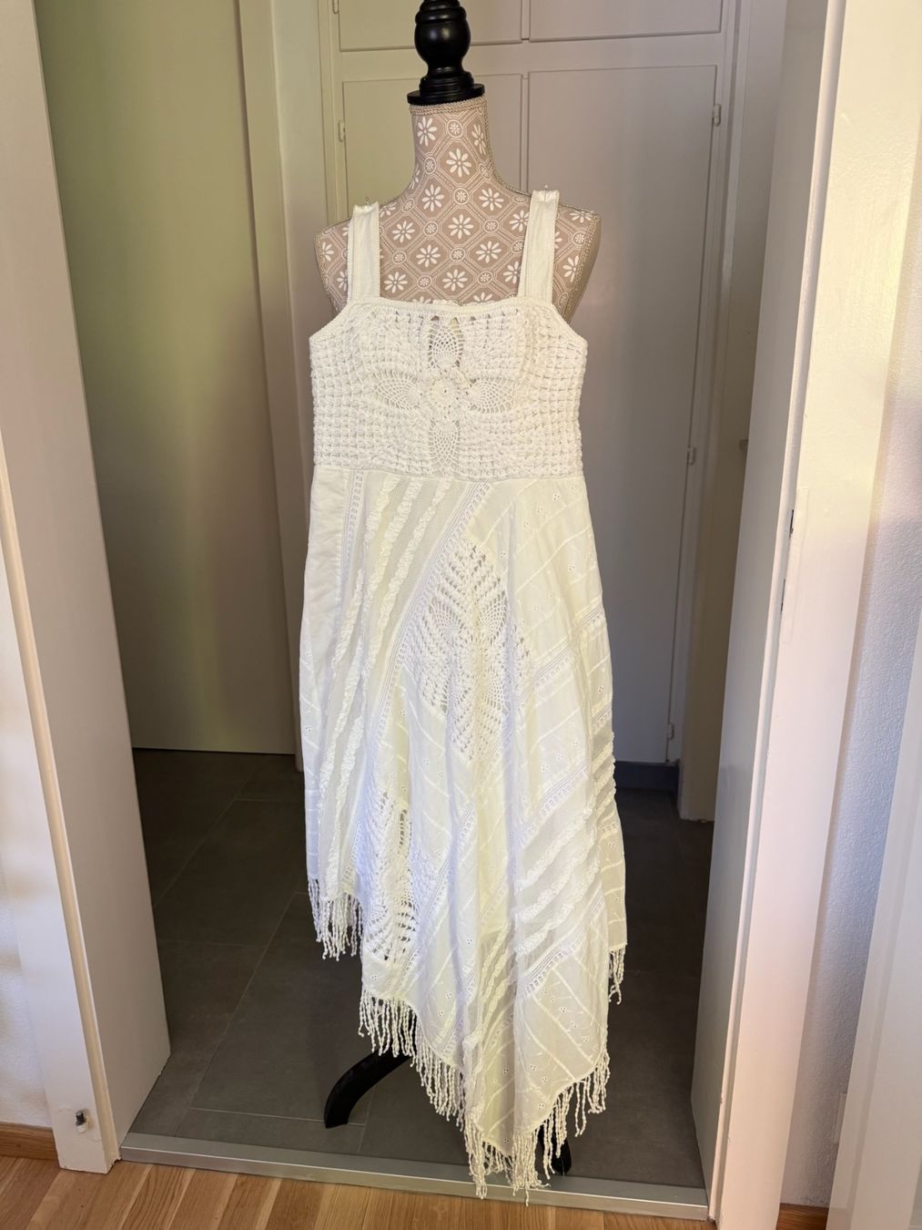 Twinset Robes: Twin Set - robe - S – D'occasion à Sion par accroshoes