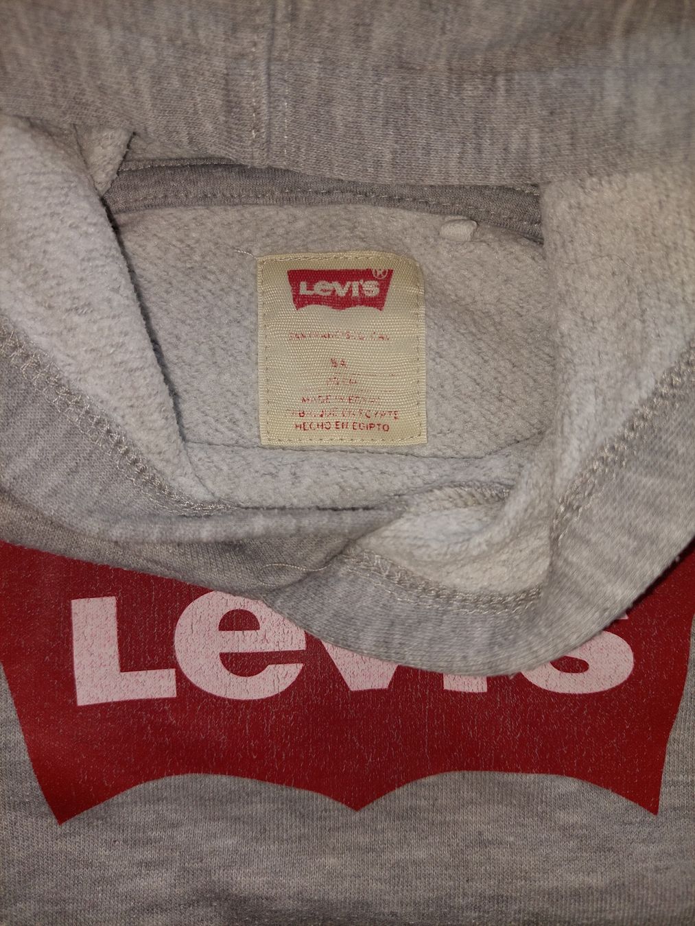 Levi's Pullover & Sweatshirts: Pull Levi’s taille 110 cm/ 5 ans – Gebraucht aus Épalinges von lola_vp_99 1
