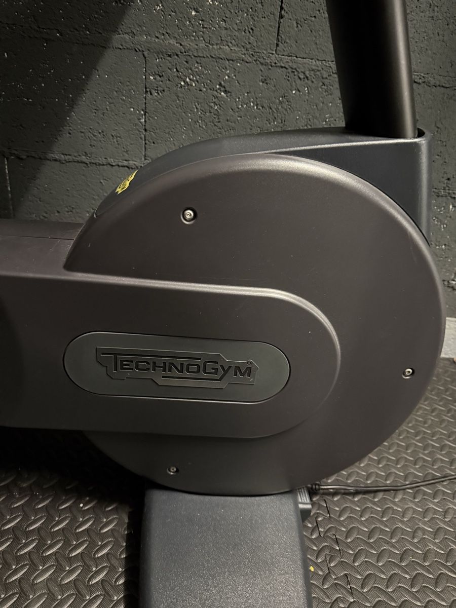 Technogym Hometrainer: Technogym Exercise Bike – Usato da Genolier venduto da fan_6jww 3