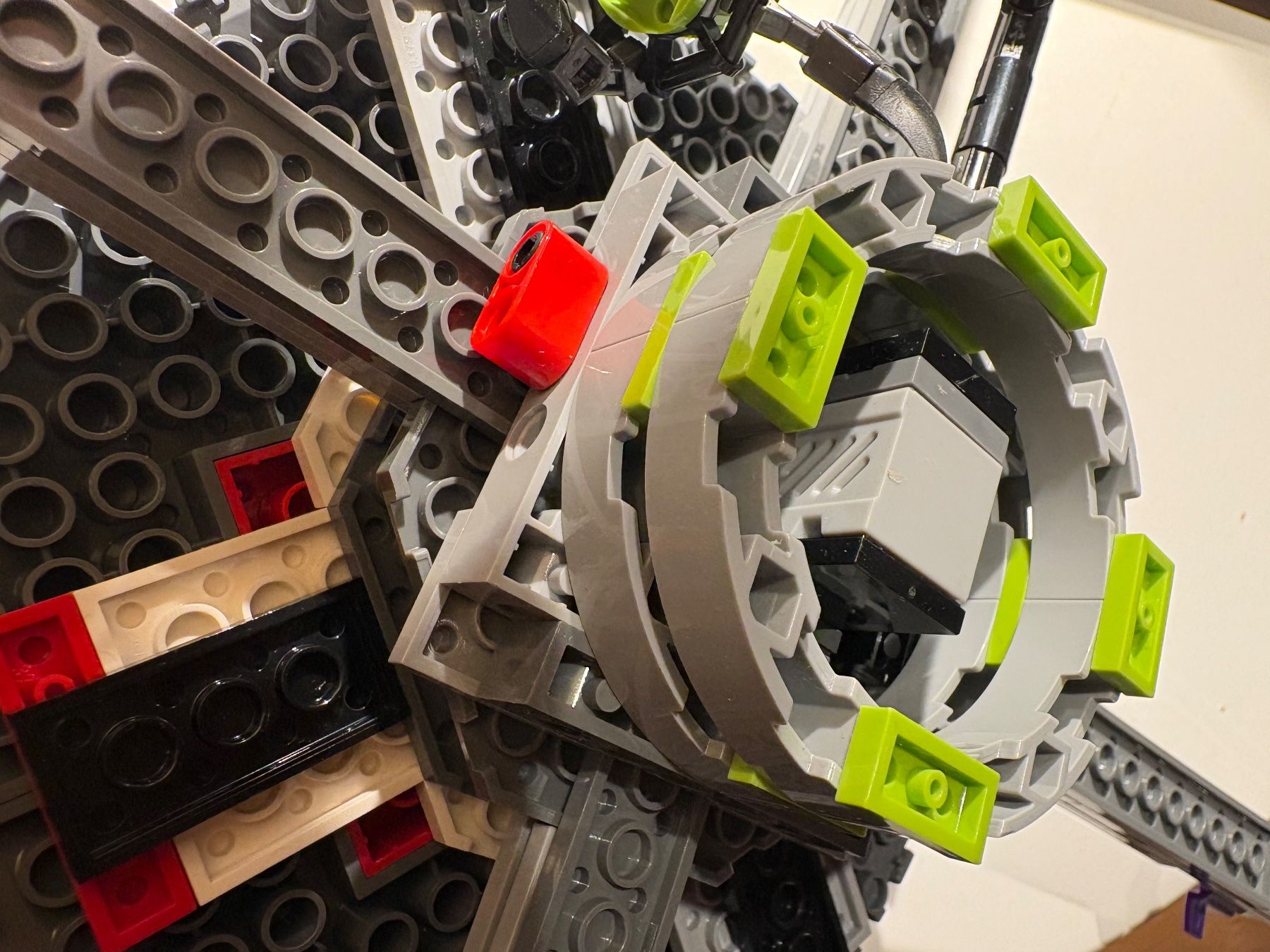 Lego Kit di costruzioni: LEGO Alien Conquest 7065 - Alienraumschiff – Usato da Zweisimmen venduto da Domii 5
