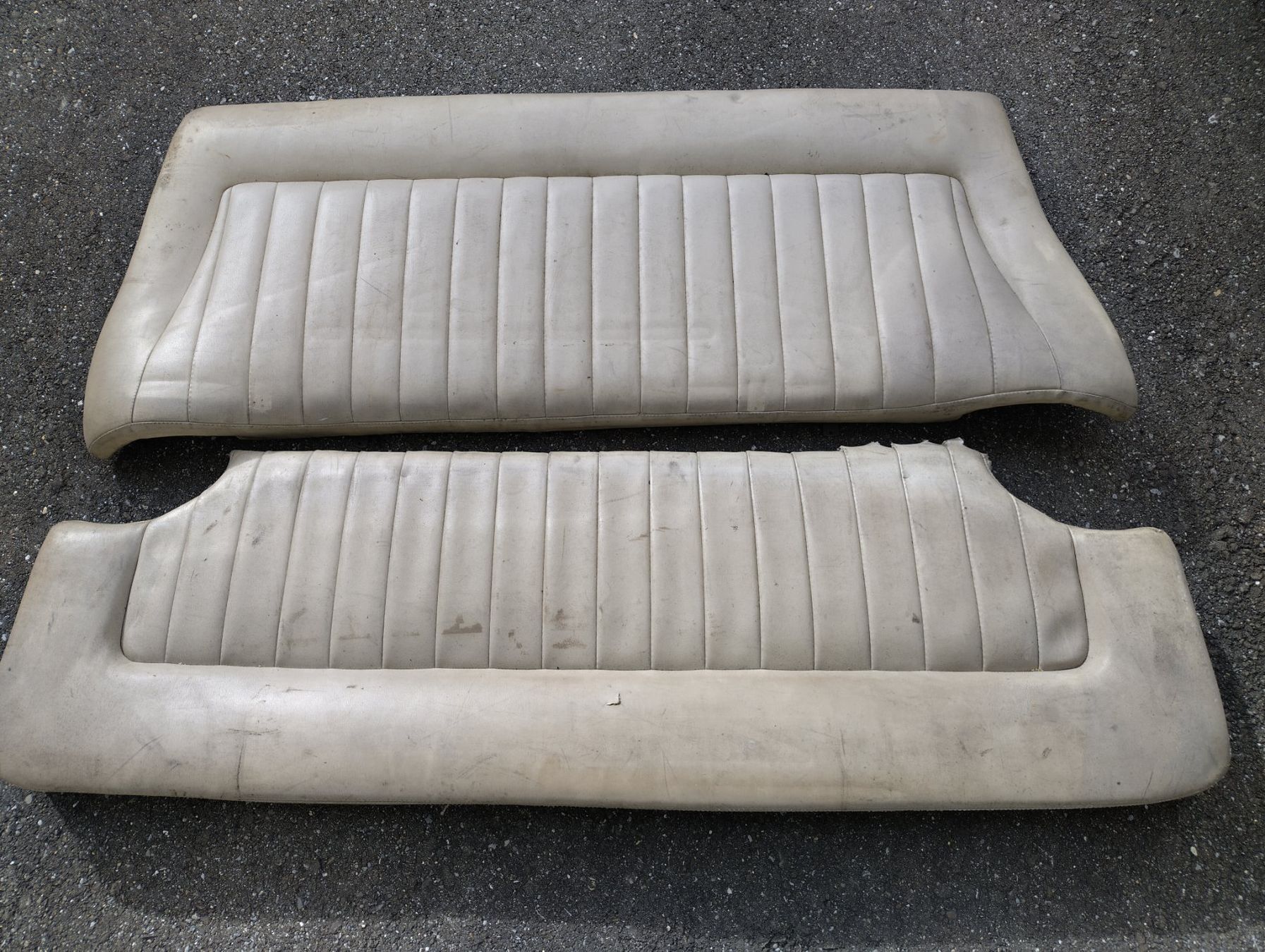 Lancia Tutti pezzi di ricambio auto: Hintersitze Lancia Fulvia – Usato da Stans venduto da mir_hlb8