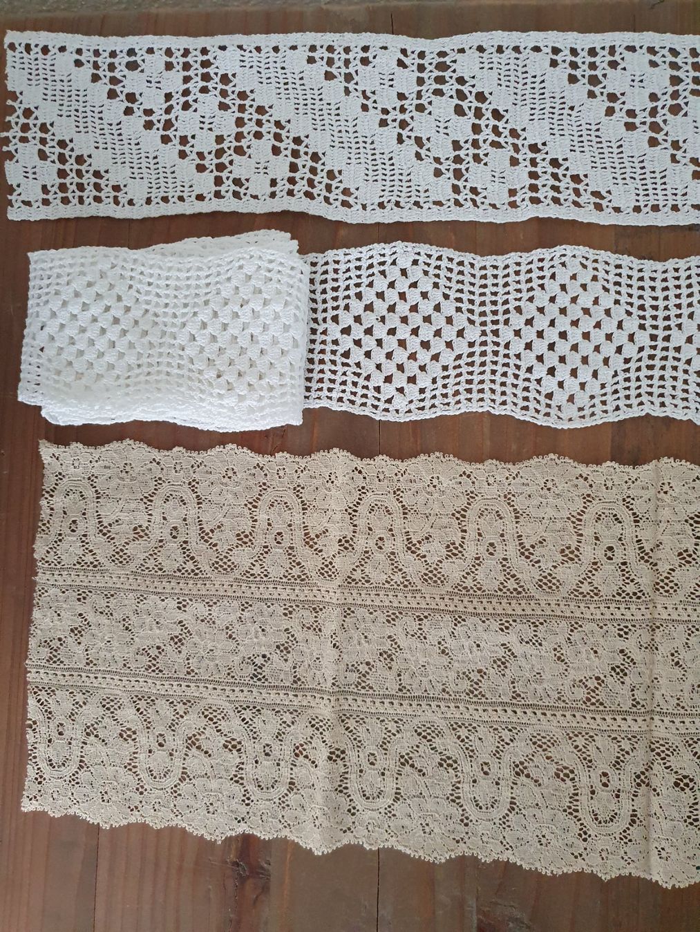 Tessuti: Spitzenstoffe, Spitzenbänder, Spitzendeckeli 6x Antik  LOT – Usato da Marbach SG venduto da ShabbyChicBrocante 1
