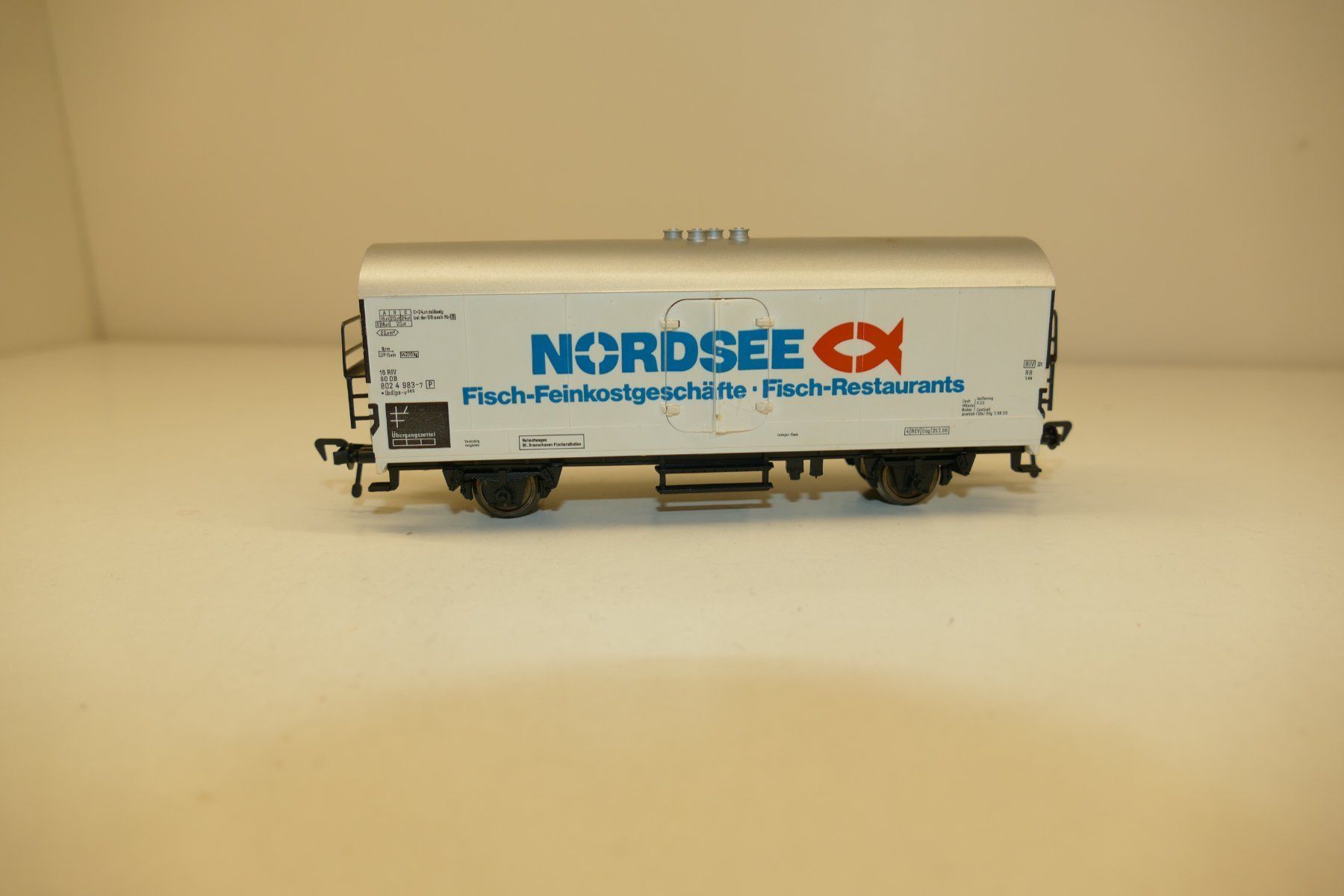 Fleischmann Modelleisenbahnen: Fleischmann H0: DB Nordsee Kühlwagen – Neu (gemäss Beschreibung) aus Niederhasli von rail-duerst