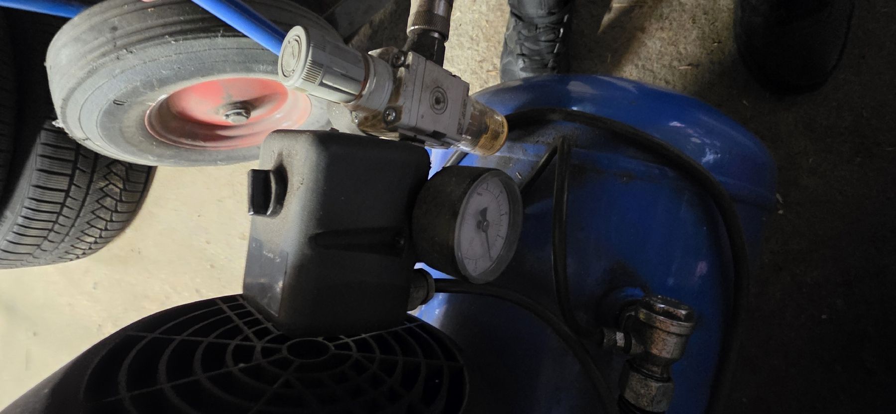 Compressori: kompressor  – Difettoso da Amlikon-Bissegg venduto da Metal_unic 4
