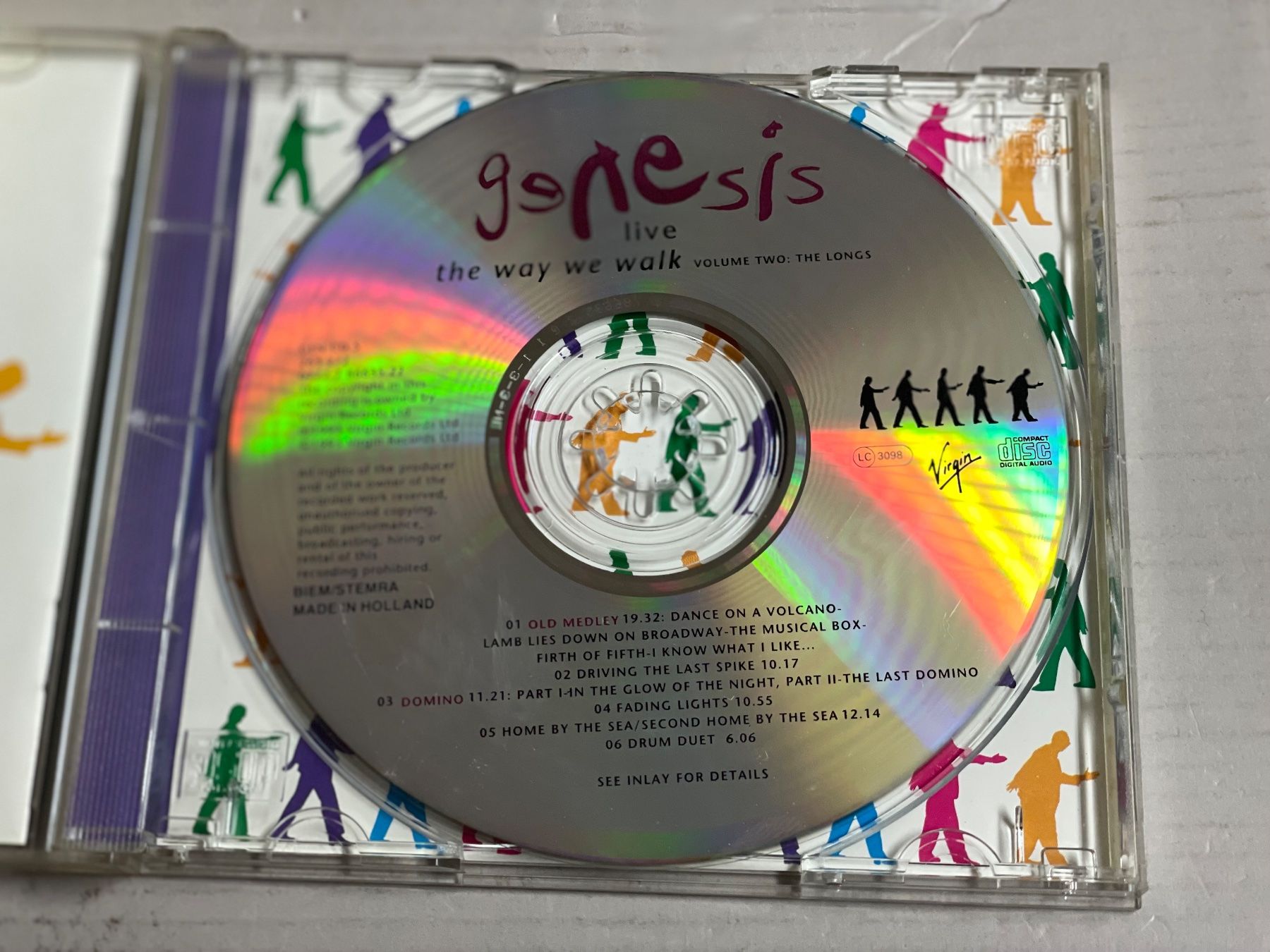 CD: Genesis - Live The Way We Walk – Usato da Muri b. Bern venduto da AdidasCollector 2