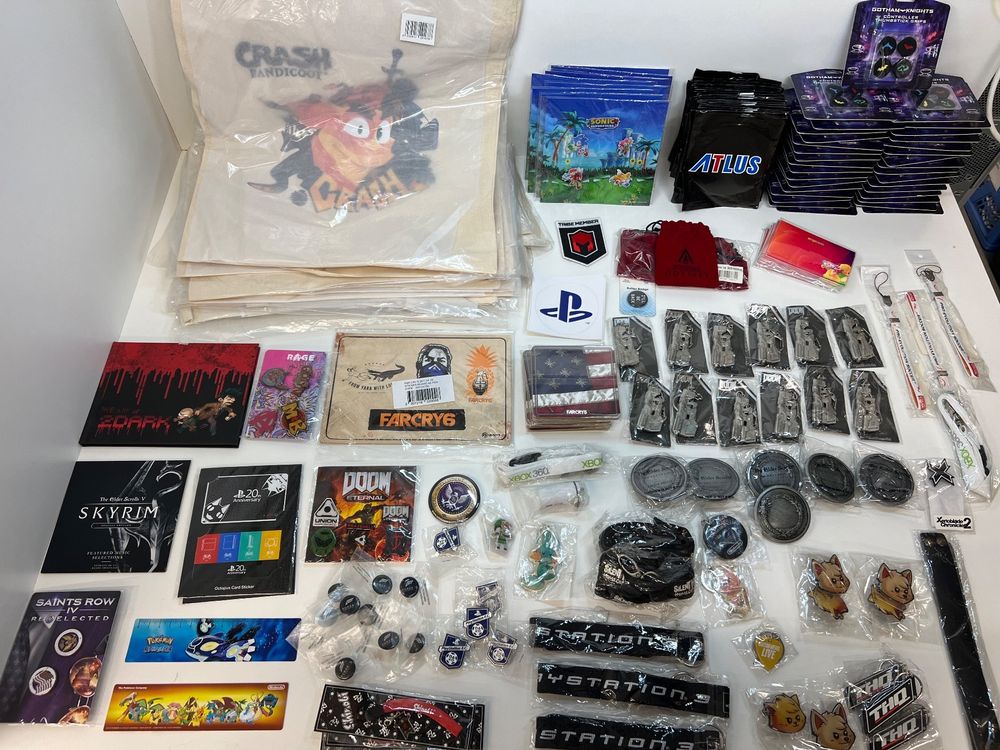 Riesige Game-Goodie Sammlung (Restposten) - NEU | Kaufen auf Ricardo