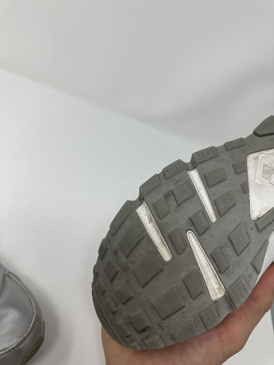 Nike Scarpe da donna: Nike Huarache Gr.39  Silber – Usato da Luzern venduto da kim221080 4