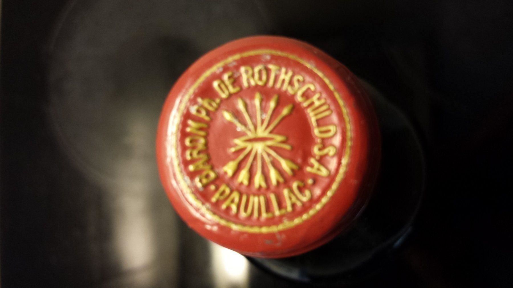 Mouton Rothschild Vino: Chateau Mouton Rothschild 1982 – Nuovo (secondo la descrizione) da Grenchen venduto da poggione 6