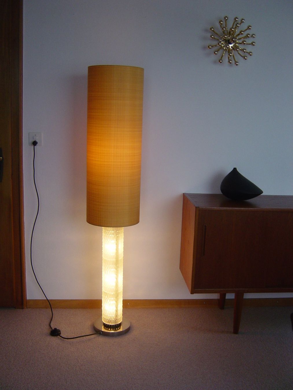 Lampes: Stehlampe – D'occasion à Wil SG par Pin05