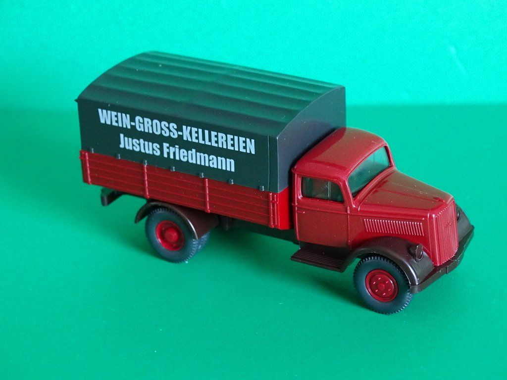 Wiking Modellini d'auto: Opel Blitz von Wiking 1/87 – Usato da Bretzwil venduto da Meex 1