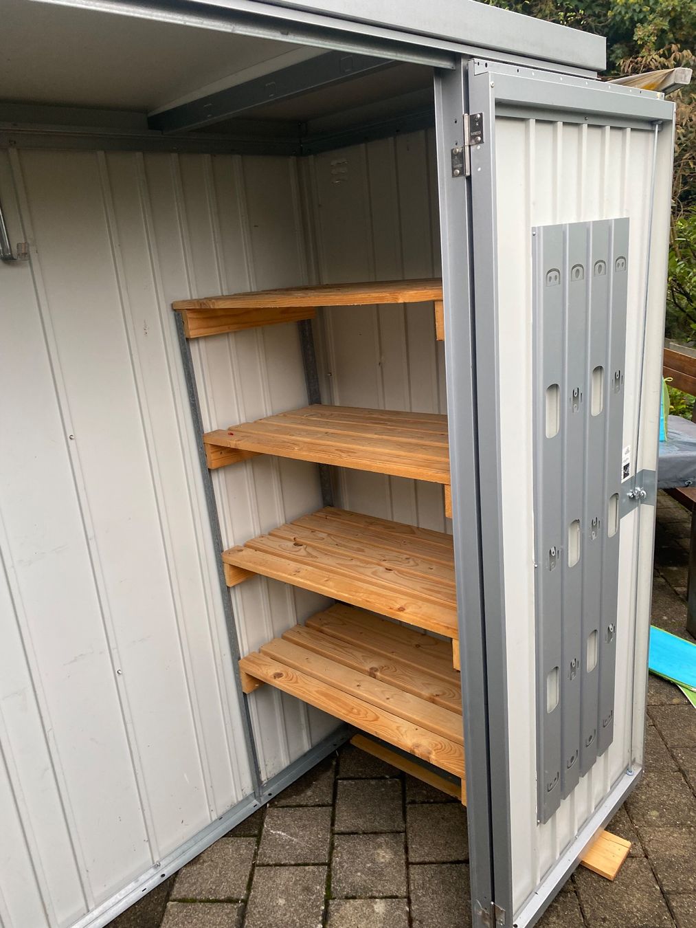 Biohort Gartenhäuser & Gewächshäuser: Biohort Gartenschrank – Gebraucht aus Zürich von del_ffl7 3