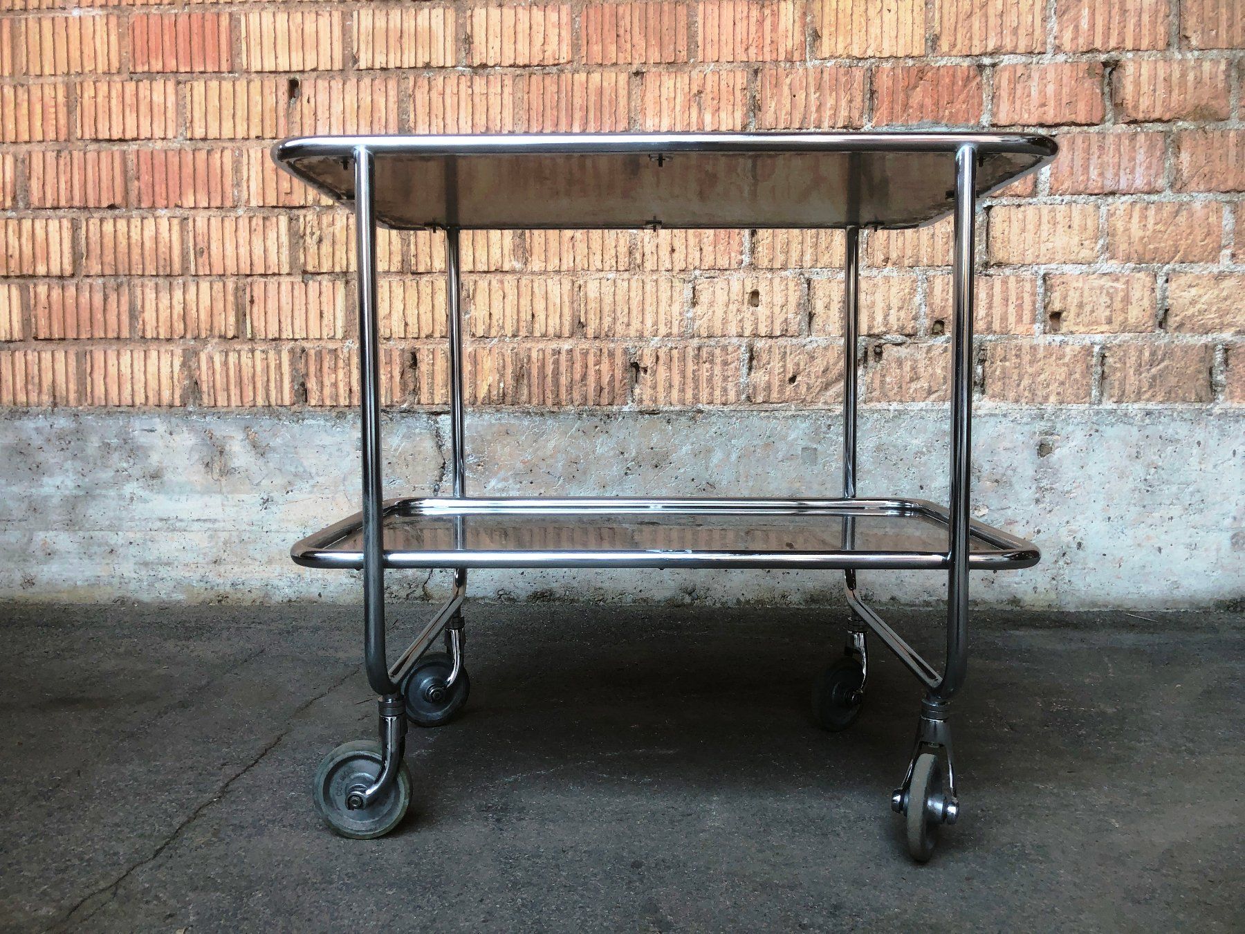 Valises & Sacs: Wagen Spital Operationswagen Mid-Century – D'occasion à Laufenburg par industrial-silence 4