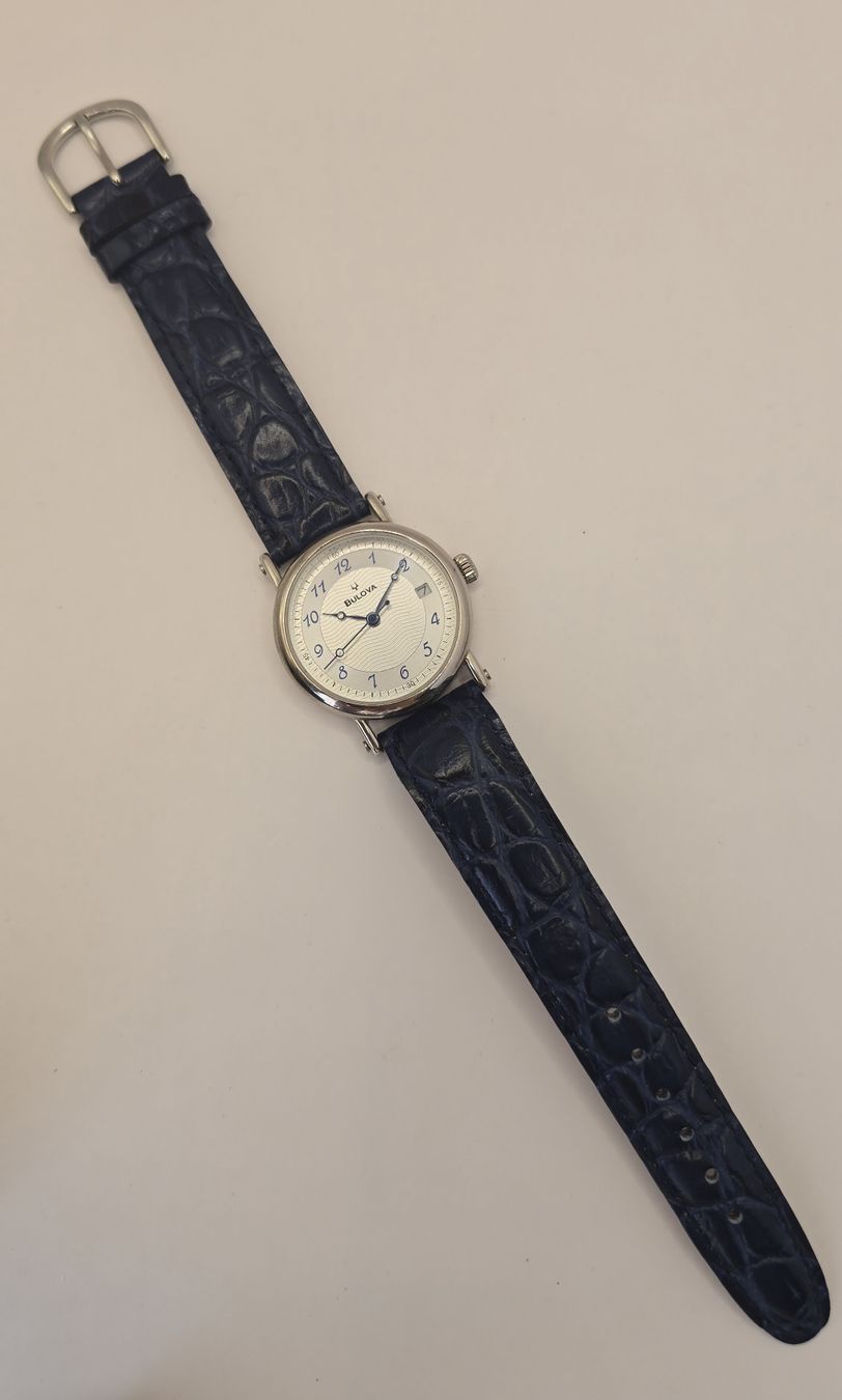 Bulova Montres: Bulova Quartz Date 32,3mm – D'occasion à Minusio par AGSuhren 5