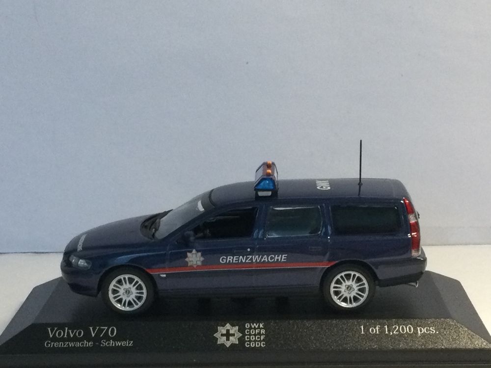 Minichamps 1:43 Volvo V70 Grenzwache Schweiz Nr: 430 171898 (Neu