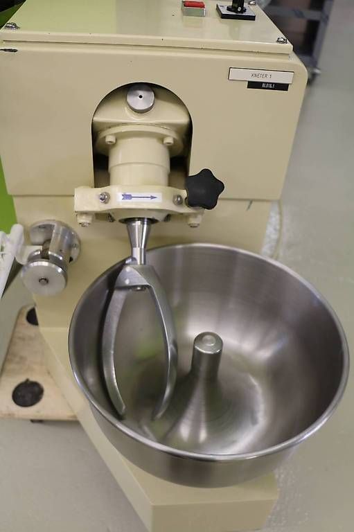 Elettrodomestici da cucina: Pétrin à fourche 5 Kg pâte – Usato da Etagnières venduto da sav_lwd5 2