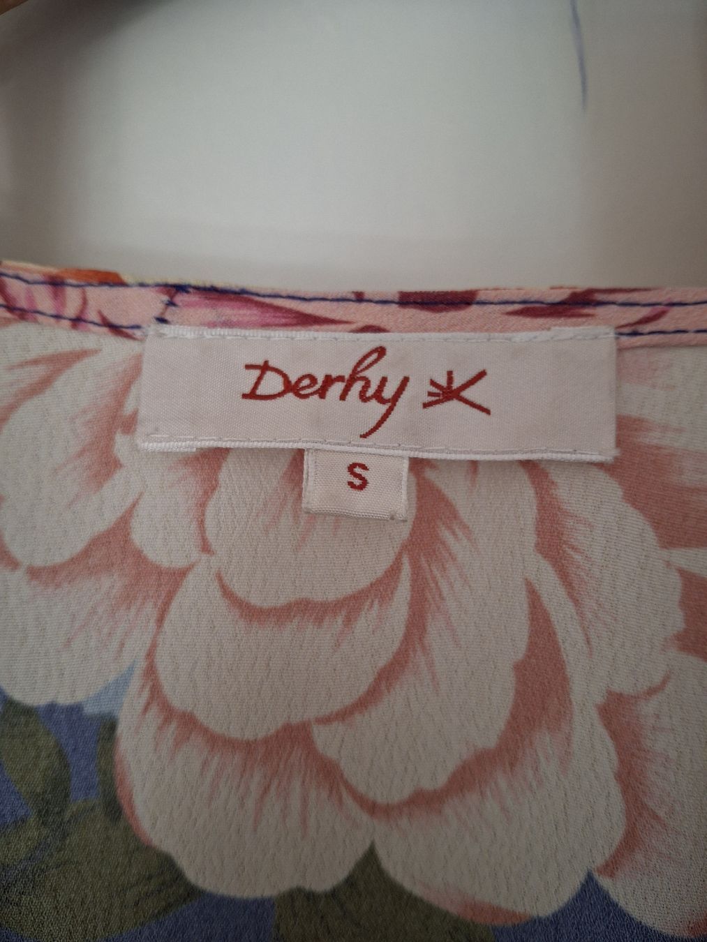 Kleider: Robe bleue à fleurs Derby S – Gebraucht aus Lausanne von Cognitia 1