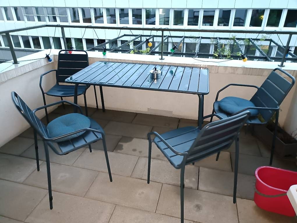 Tavoli: Table de jardin et 4 chaises  – Usato da Biel/Bienne venduto da sap_cc8b