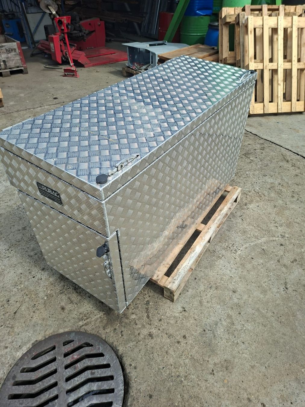 Rubag Tutti gli attrezzi: Pritschenkasten, Rubag Box RC1650 Luxusbox – Usato da Rheineck venduto da volvo029