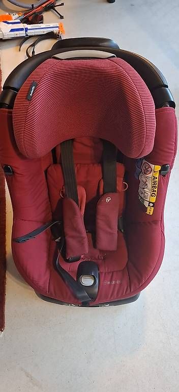 Seggiolini per auto: Maxi Cosi Isofix – Usato da Ludiano venduto da Danielsan