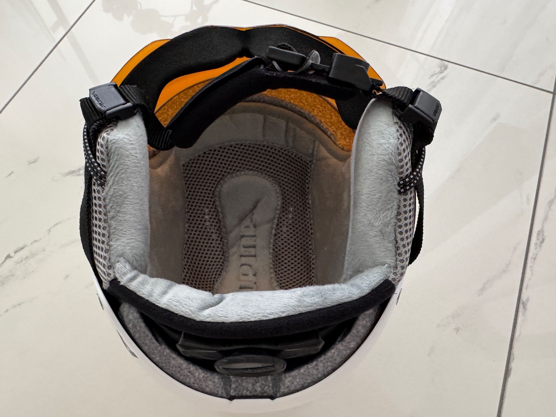 Alpina Helme & Visiere: Alpina Skihelm weiss mit edlem Design – Neu (gemäss Beschreibung) aus Hünenberg See von Rroger911 9
