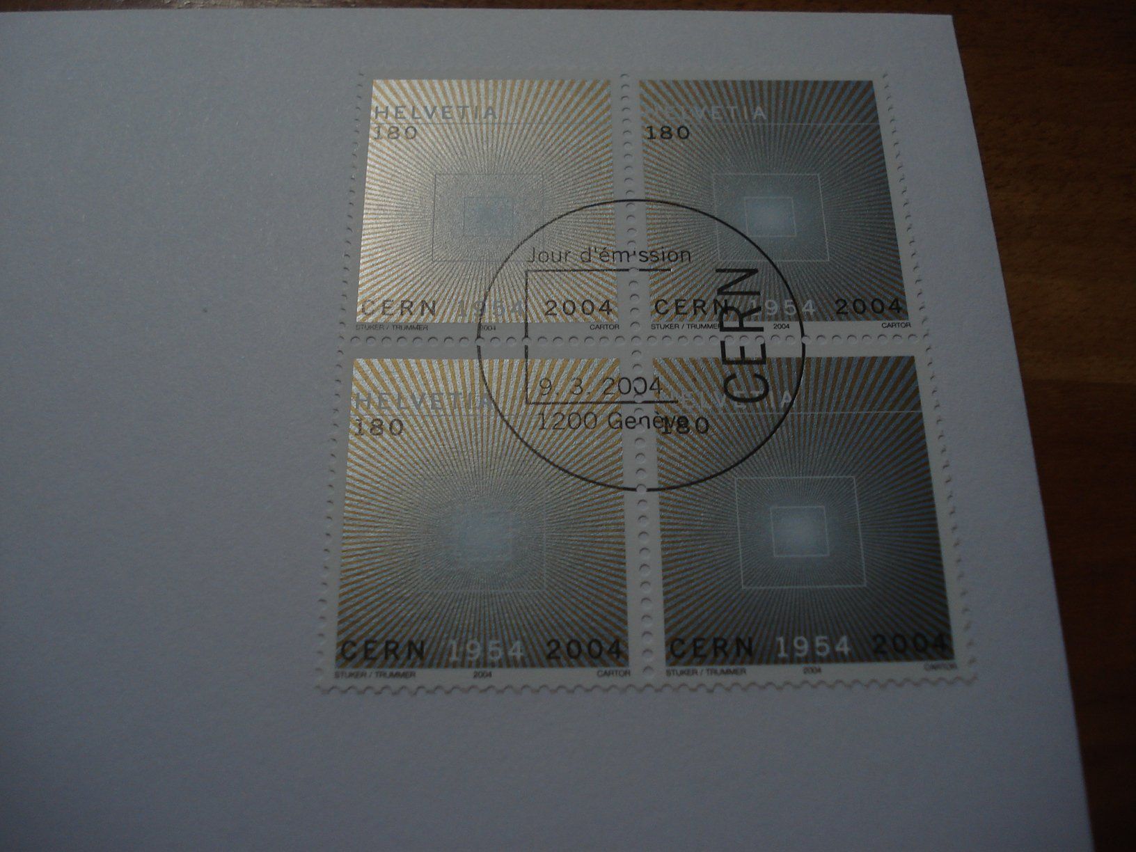 Tous les timbres: CERN Geneve 2004, FDC Einzel + 4erblock – D'occasion à Niederwil AG par morostahu