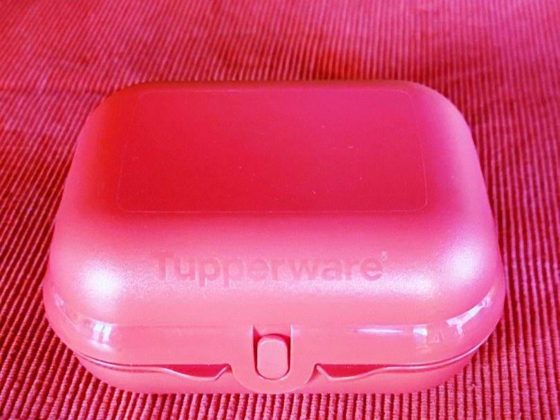 Tupperware Contenitori & Simili: Tupper Zwilling Rot – Nuovo e nell'imballaggio originale da Schweizersholz venduto da fuchs06