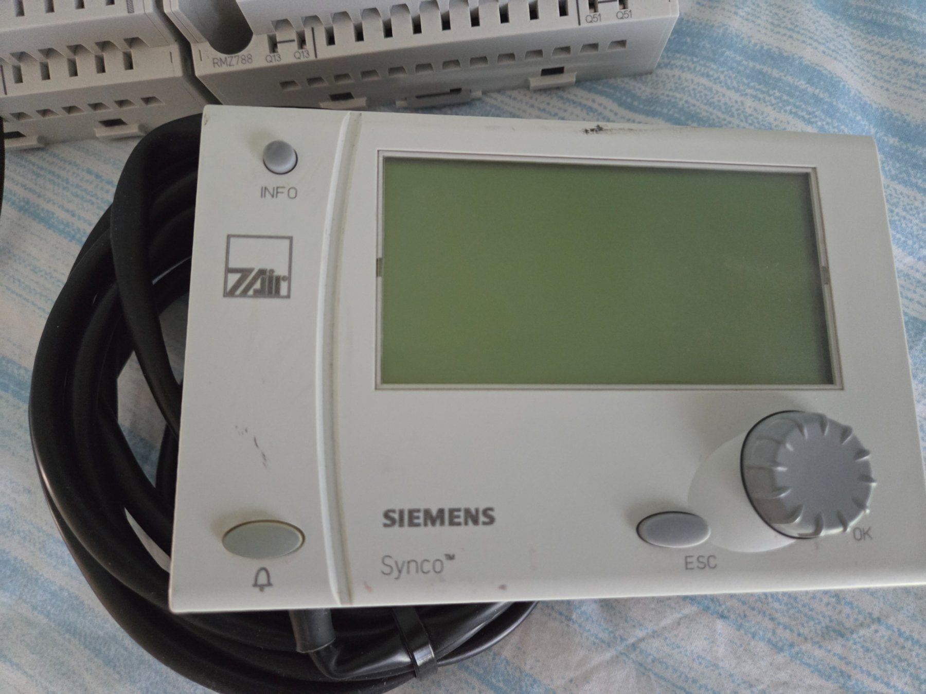 Siemens Systèmes de contrôle: SIEMENS KNX Synco – D'occasion à Dietikon par Nikola 3