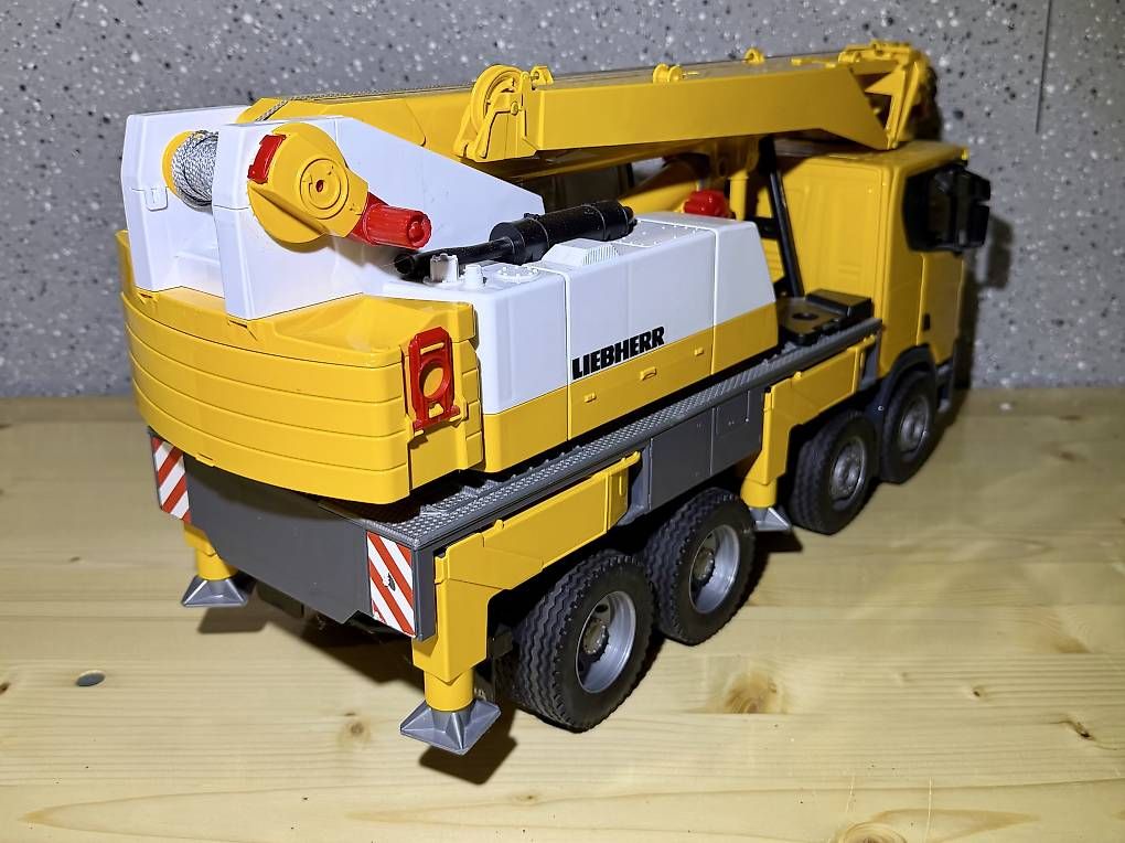 Giocattoli: BRUDER - LKW Kran  – Usato da Seewen (SZ) venduto da manuelit0 1