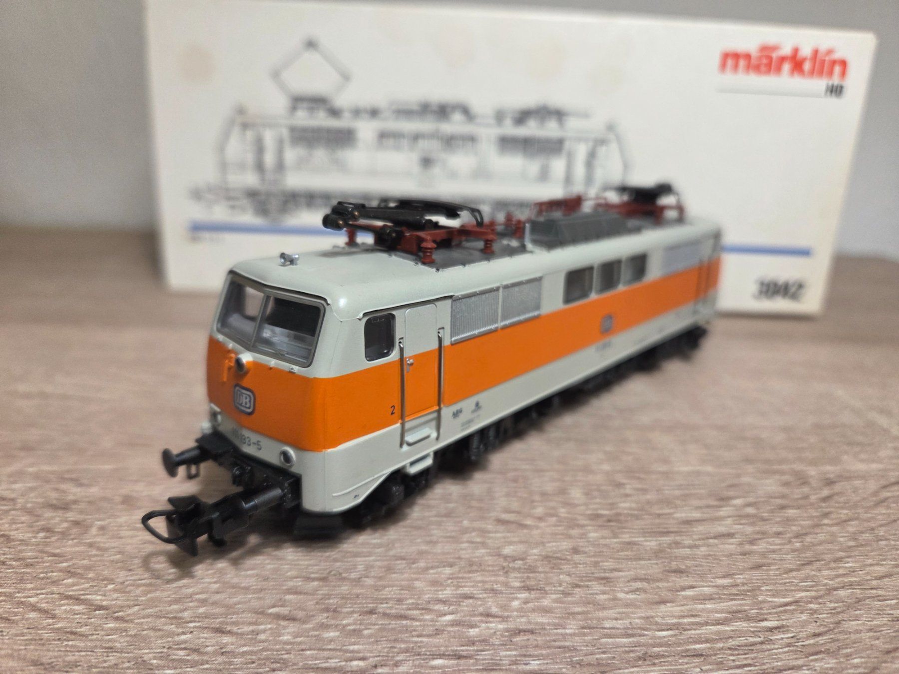 Märklin Modellini di ferrovie: Märklin 3042 E-Lok BR 111 DB H0 – Usato da St-Aubin-Sauges venduto da Lo_Go 2