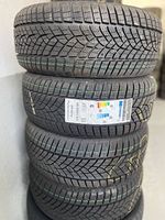 4 Winterreifen GoodYear 195/50R15