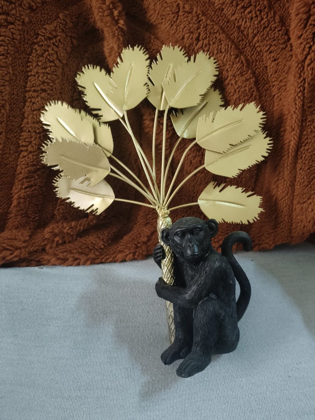 Tutte le decorazioni: Objet décoratif singe avec palmier dorée – Usato da Couvet venduto da lyd_7cnq