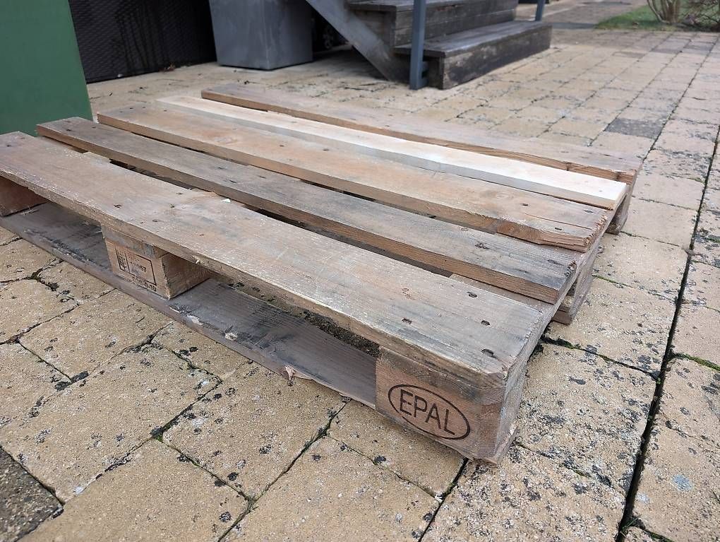Paletten: Europalette / EPAL – Gebraucht aus Maur von sei_brh7