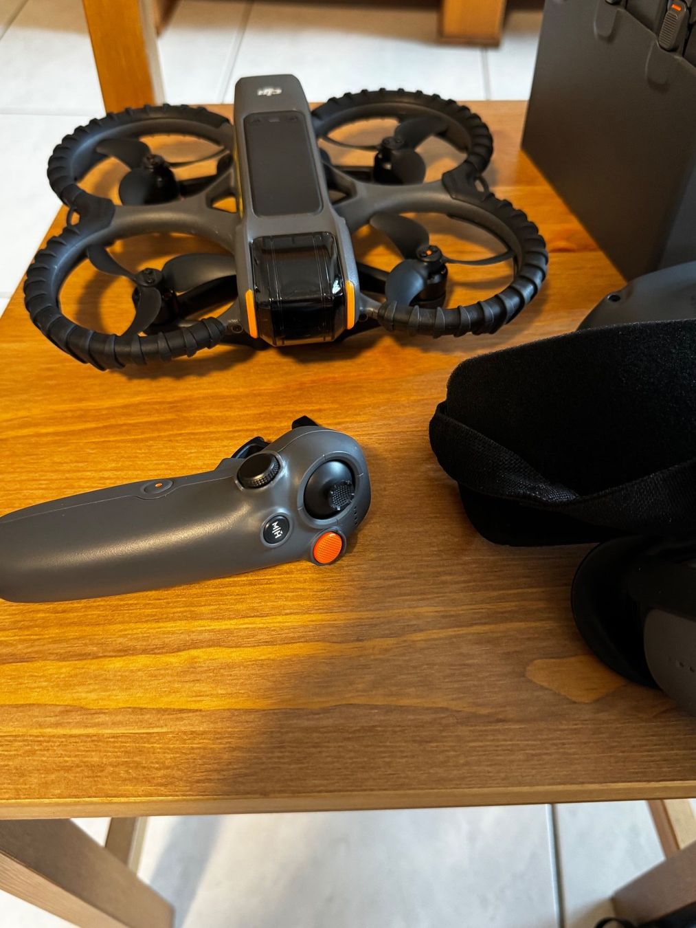 DJI Modellismo RC: DJI Avata 2 Fly More Combo + FPV Controller 3 + ND-Filter – Usato da Ruswil venduto da mat_7jdr 1