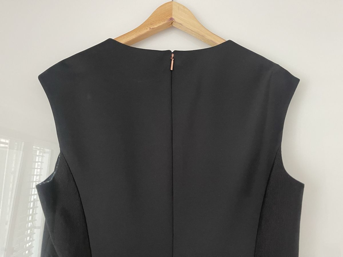 Ted Baker Vestiti: Neues Ted Baker Kleid in Grösse 4 / M, schwarz – Nuovo e nell'imballaggio originale da Zürich venduto da michaela_2024 4