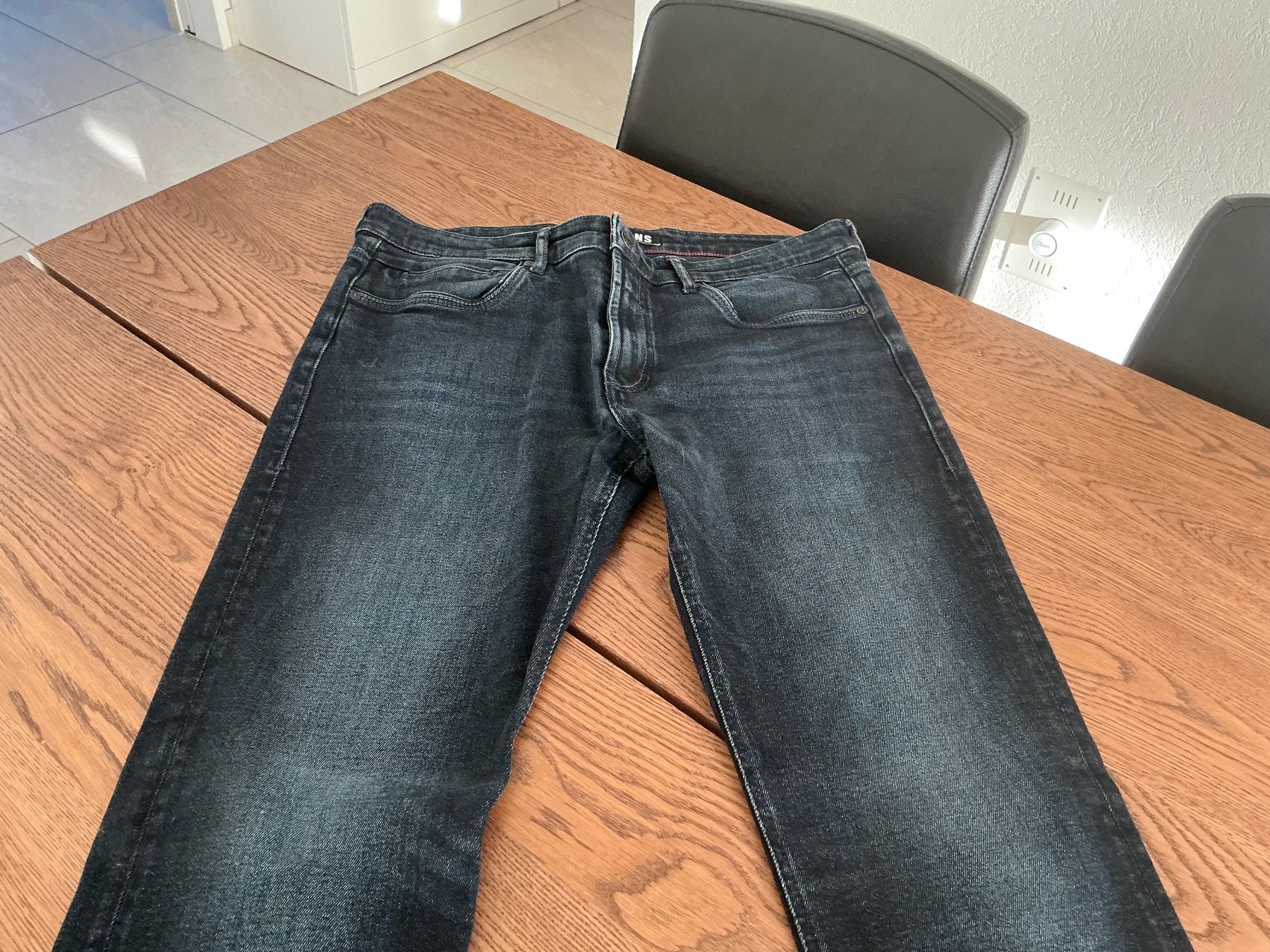 Jeans: Dunkelblaue Herren Jeans, Grösse 36/30 – Usato da Würenlos venduto da Starceve 1