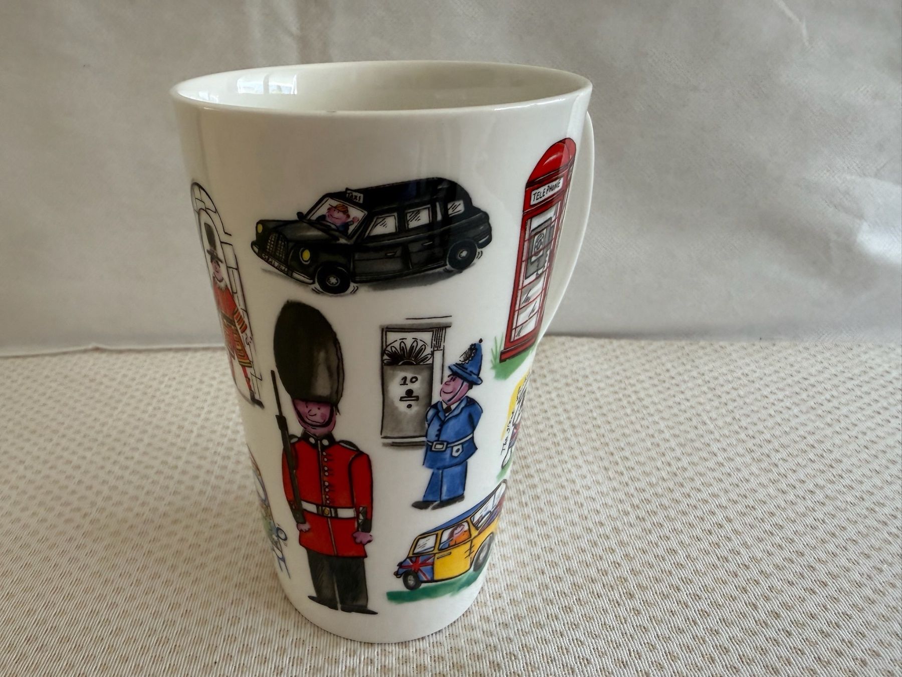 Tazze: James Sadler - Mug - tasse – Usato da Sion venduto da accroshoes 5