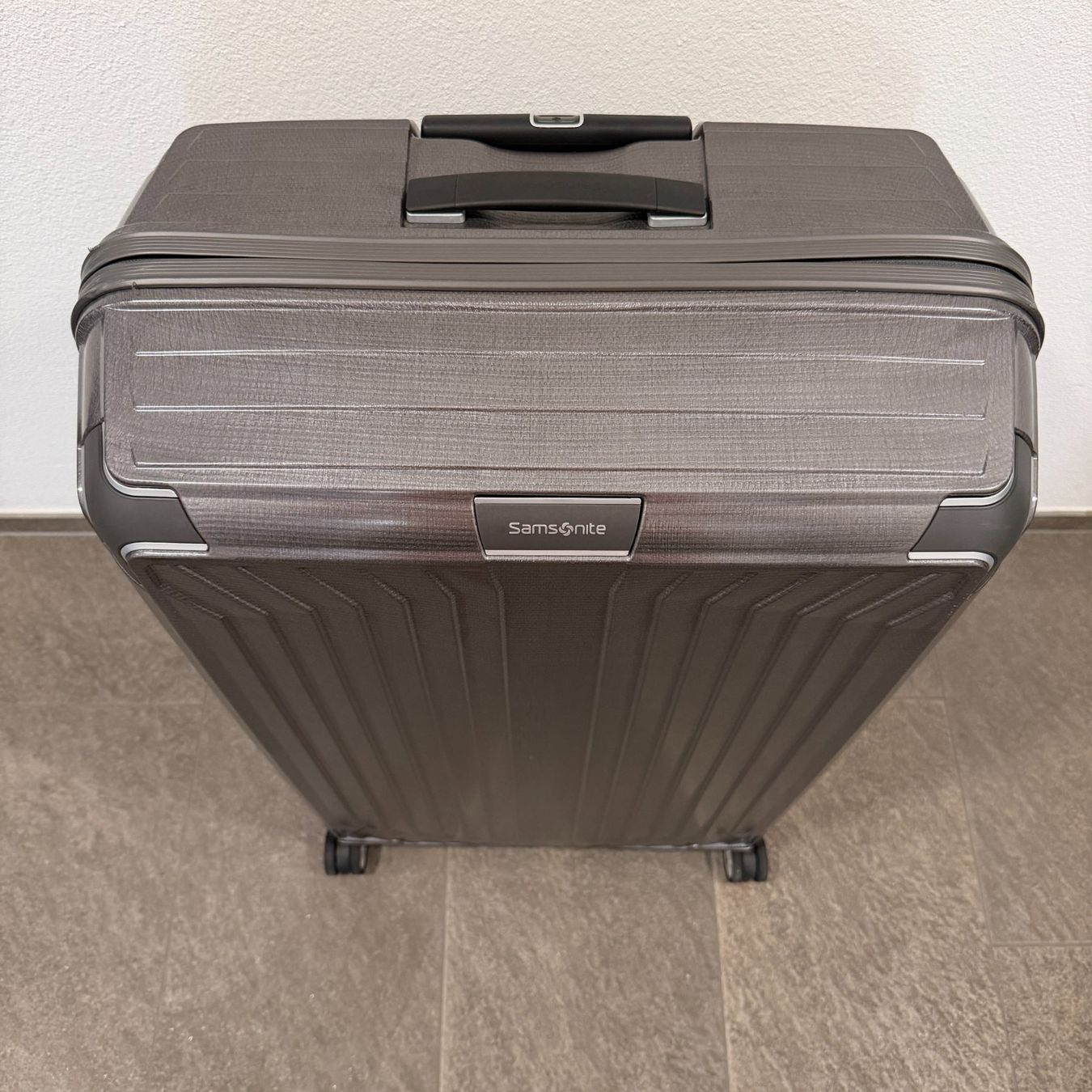 Samsonite Valises de voyage: Neuer Koffer Samsonite Lite Box Spinner 81 cm grau – Neuf (Voir description) à Balzers par dassandro 3