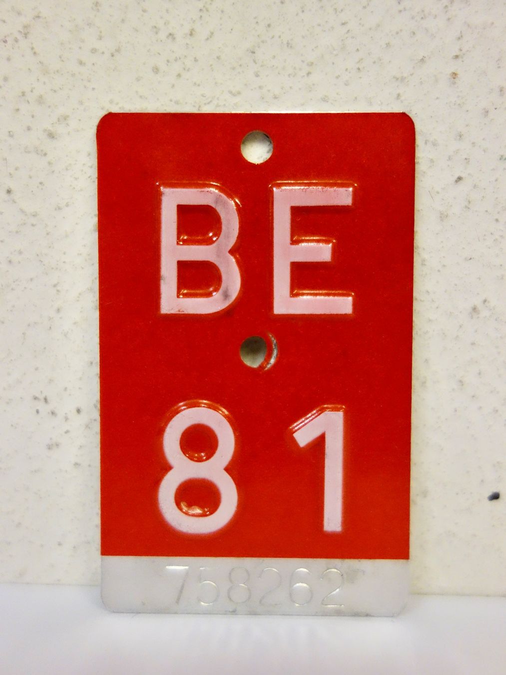 Insegne: BE 81 VELONUMMER - FAHRRADSCHILD 1981 – Usato da Kerzers venduto da zimmergruen 3