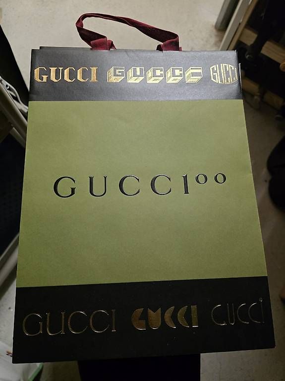Casse di trasporto: Gucci Schachteln/Box oder Tüte – Usato da Lenzburg venduto da elv_skx9