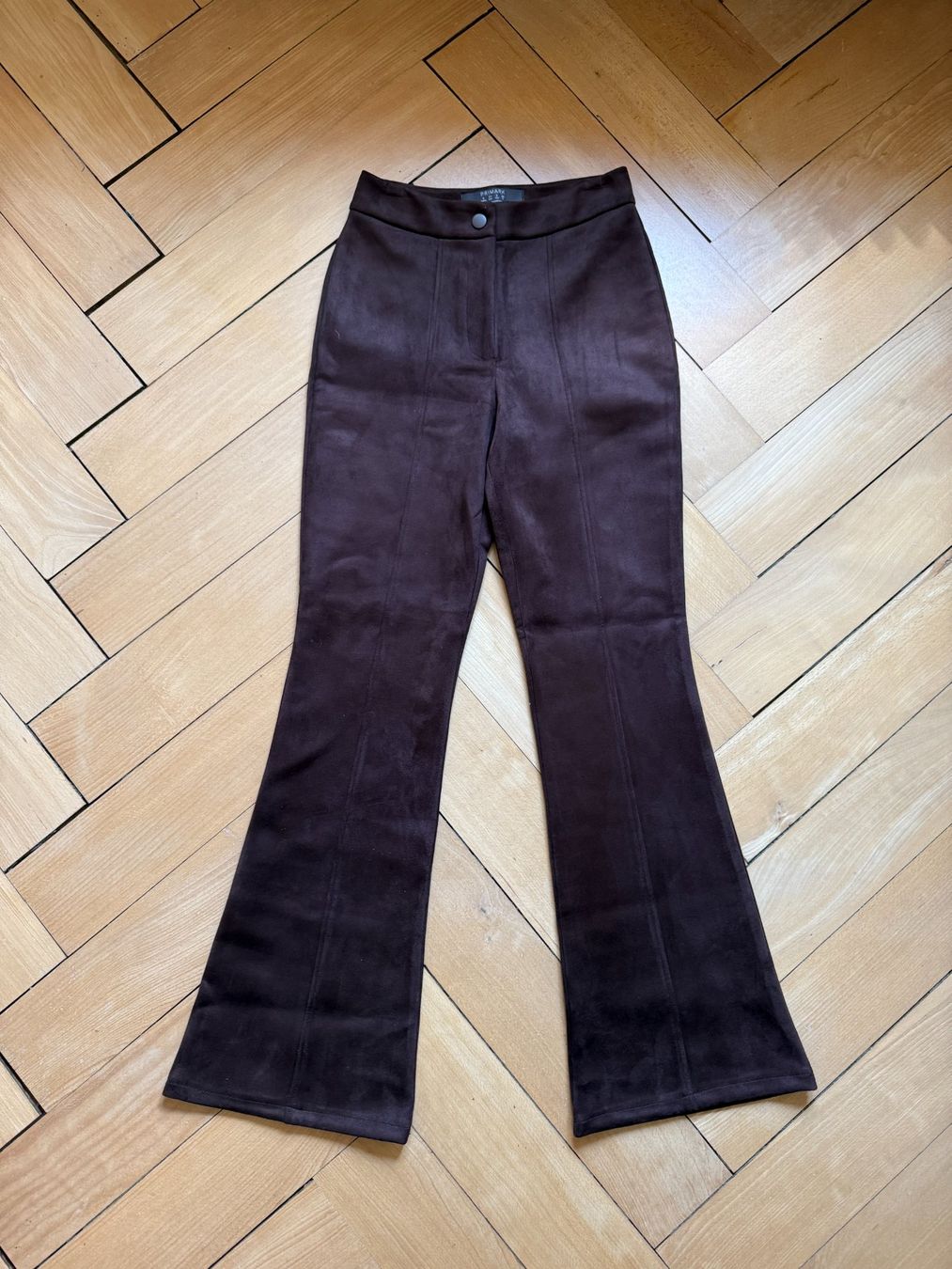 Primark Pantalons: Flared Hose dunkelbraun 34 – D'occasion à Zürich par Diazaio