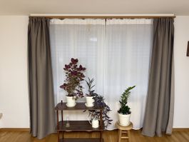Vorhangset grau und weiss für Fenster 8x weiss und 8xBraun 